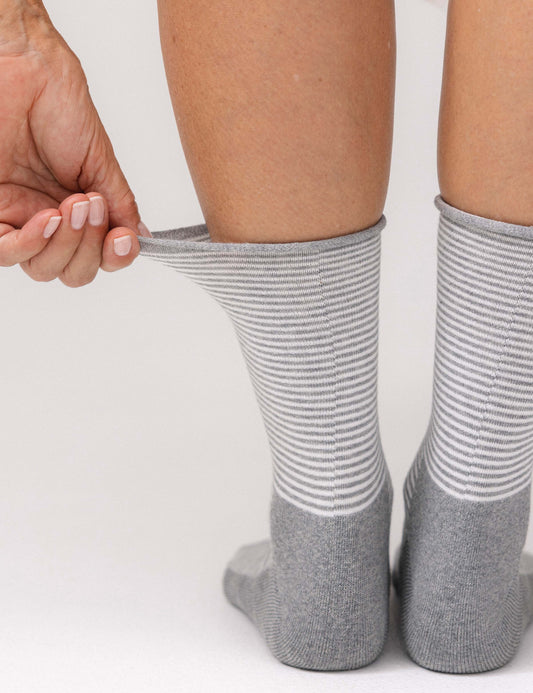 Diabetikerstrumpa Rullkant - Grå Randig (80% Bomull)